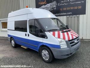 Fourgon avec parois et toit rigide nc TRANSIT