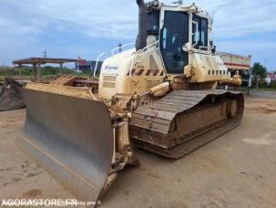  Komatsu D61PX