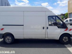 Fourgon avec parois et toit rigide Ford Transit