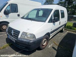 Fourgon avec parois et toit rigide Citroën Jumpy
