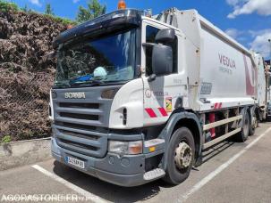 Benne à ordure ménagères Scania PRG230-31