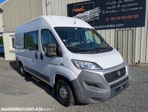 Fourgon avec parois et toit rigide Fiat Ducato