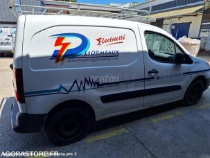 Fourgon avec parois et toit rigide Citroën Berlingo