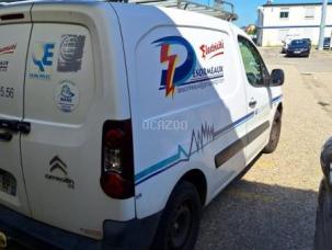 Fourgon avec parois et toit rigide Citroën Berlingo