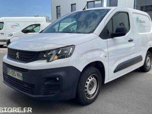 Fourgon avec parois et toit rigide Peugeot Partner