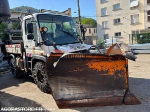 Voirie Mercedes Unimog