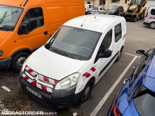 Fourgon avec parois et toit rigide Citroën Berlingo