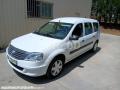 Fourgon avec parois et toit rigide Dacia Logan