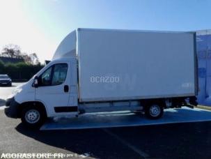 Fourgon avec parois et toit rigide Fiat Ducato