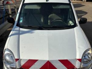 Fourgon avec parois et toit rigide Renault Kangoo