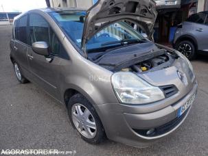 Fourgon avec parois et toit rigide Renault Modus