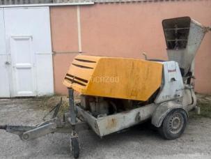 Pompe à chape nc