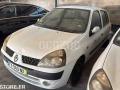 Fourgon avec parois et toit rigide Renault Clio