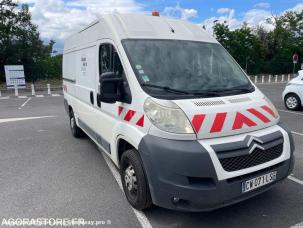 Fourgon avec parois et toit rigide Citroën Jumper
