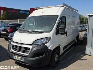 Fourgon avec parois et toit rigide Peugeot Boxer