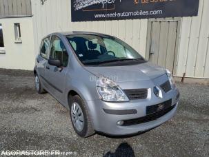Fourgon avec parois et toit rigide Renault Modus