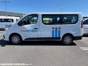 Fourgon avec parois et toit rigide Renault Trafic
