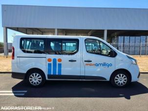 Fourgon avec parois et toit rigide Renault Trafic