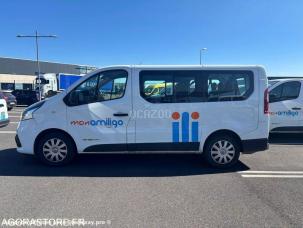 Fourgon avec parois et toit rigide Renault Trafic