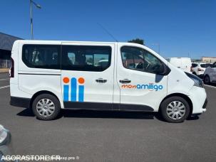 Fourgon avec parois et toit rigide Renault Trafic