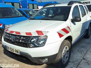 Fourgon avec parois et toit rigide Dacia DUSTER