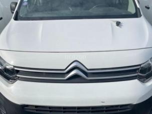 Fourgon avec parois et toit rigide Citroën Berlingo
