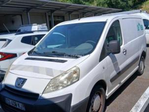Fourgon avec parois et toit rigide Peugeot Expert