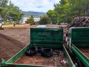 Fourgon avec parois et toit rigide Iveco 35C10