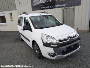 Fourgon avec parois et toit rigide Citroën Berlingo