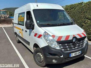 Fourgon avec parois et toit rigide Renault Master