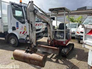 Mini-pelle Takeuchi TB016