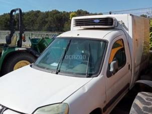 Fourgon avec parois et toit rigide Peugeot Partner
