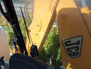 Tractopelle articulé JCB