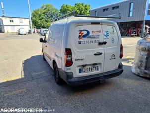 Fourgon avec parois et toit rigide Citroën Berlingo