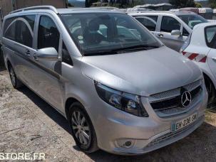 Fourgon avec parois et toit rigide Mercedes Vito