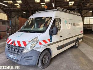 Fourgon avec parois et toit rigide Renault Master
