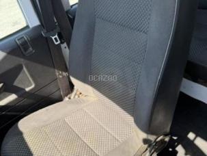 Fourgon avec parois et toit rigide Land Rover DEFENDER