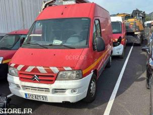 Fourgon avec parois et toit rigide Citroën Jumper