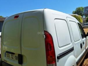 Fourgon avec parois et toit rigide Renault Kangoo