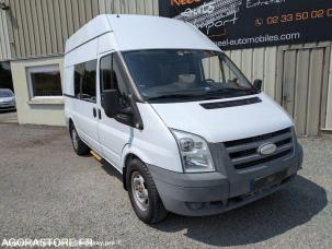 Fourgon avec parois et toit rigide nc TRANSIT