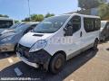 Fourgon avec parois et toit rigide Renault Trafic