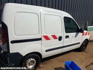 Fourgon avec parois et toit rigide Renault Kangoo