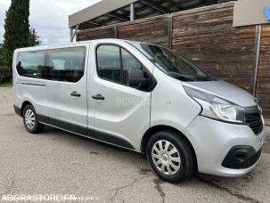 Fourgon avec parois et toit rigide Renault Trafic