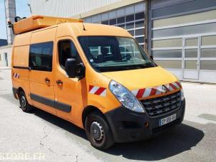 Fourgon avec parois et toit rigide Renault Master