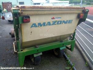 Distributeur d'engrais Amazone tondo balai 135