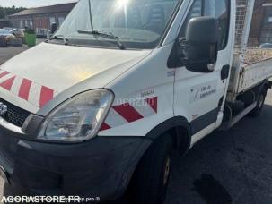 Benne basculante de chantier et de TP Iveco 35S11