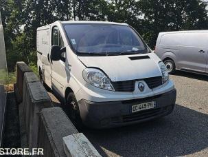 Fourgon avec parois et toit rigide Renault Trafic