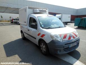 Fourgon avec parois et toit rigide Renault Kangoo