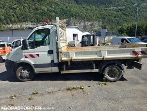 Benne basculante de chantier et de TP Iveco 35C12