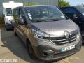 Fourgon avec parois et toit rigide Renault Trafic